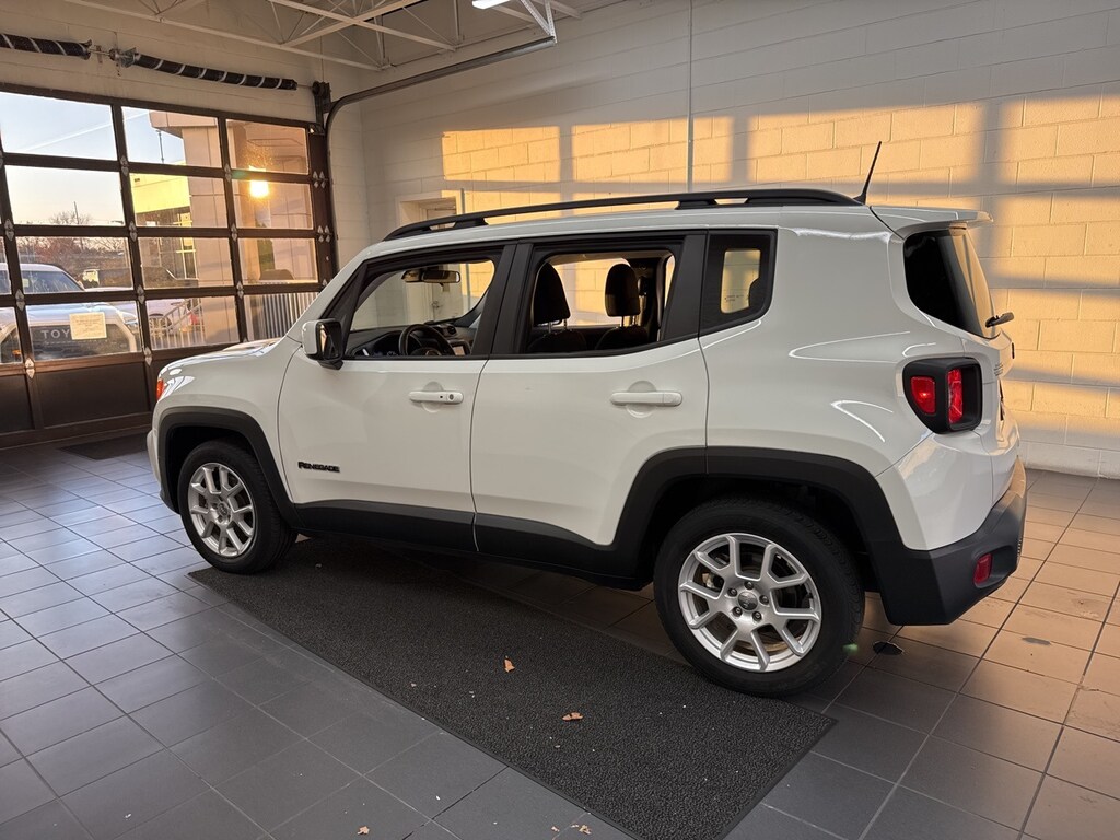 Used 2021 Jeep Renegade Latitude SUV
