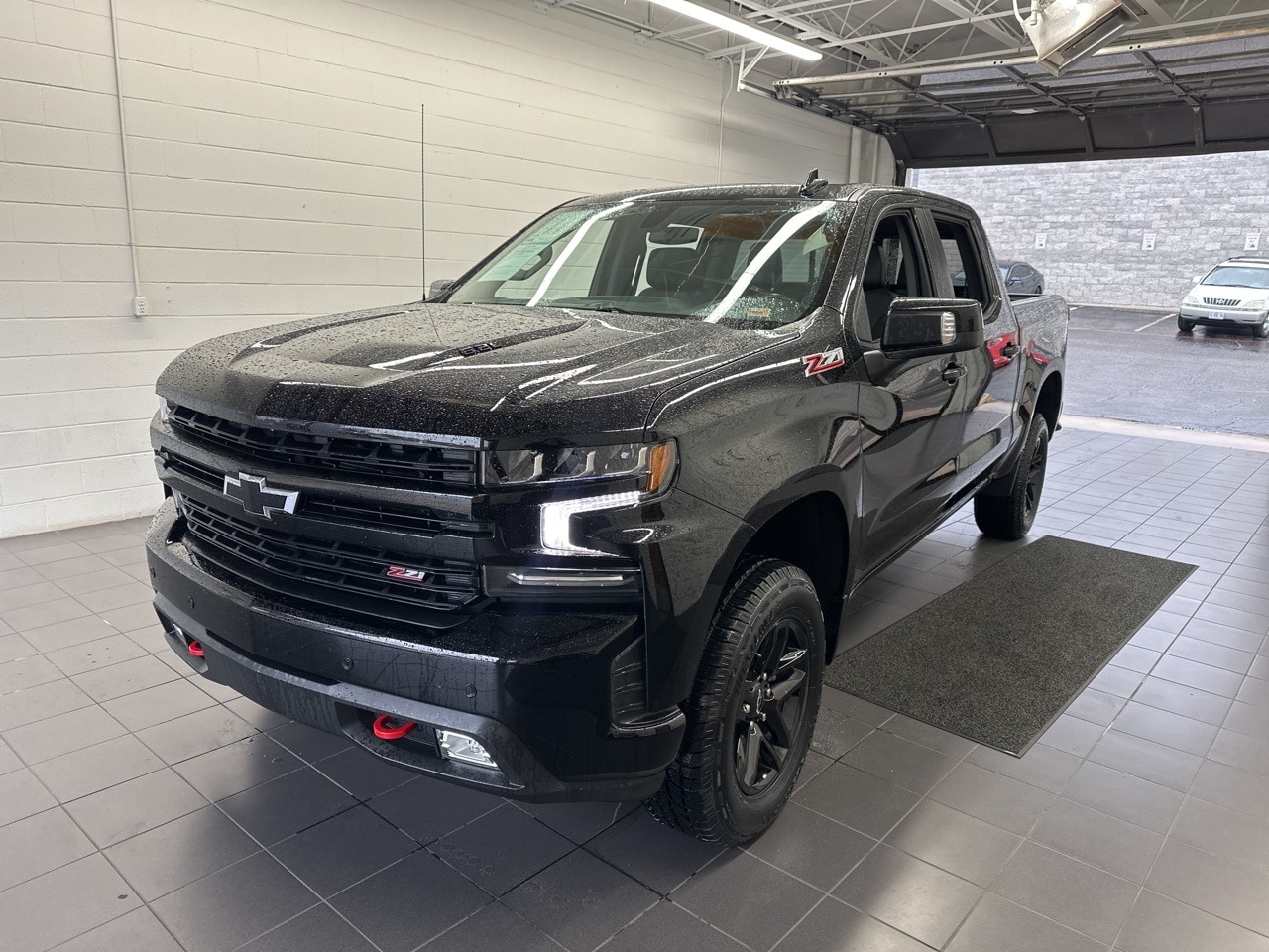 Used 2021 Chevrolet Silverado 1500 LT Trail Boss with VIN 3GCPYFELXMG297096 for sale in Springfield, MO