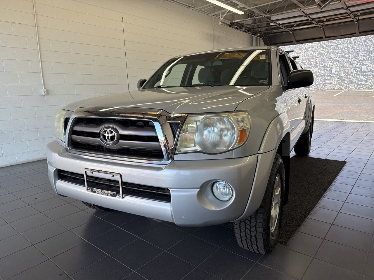 2009 Toyota Tacoma Base photo 3