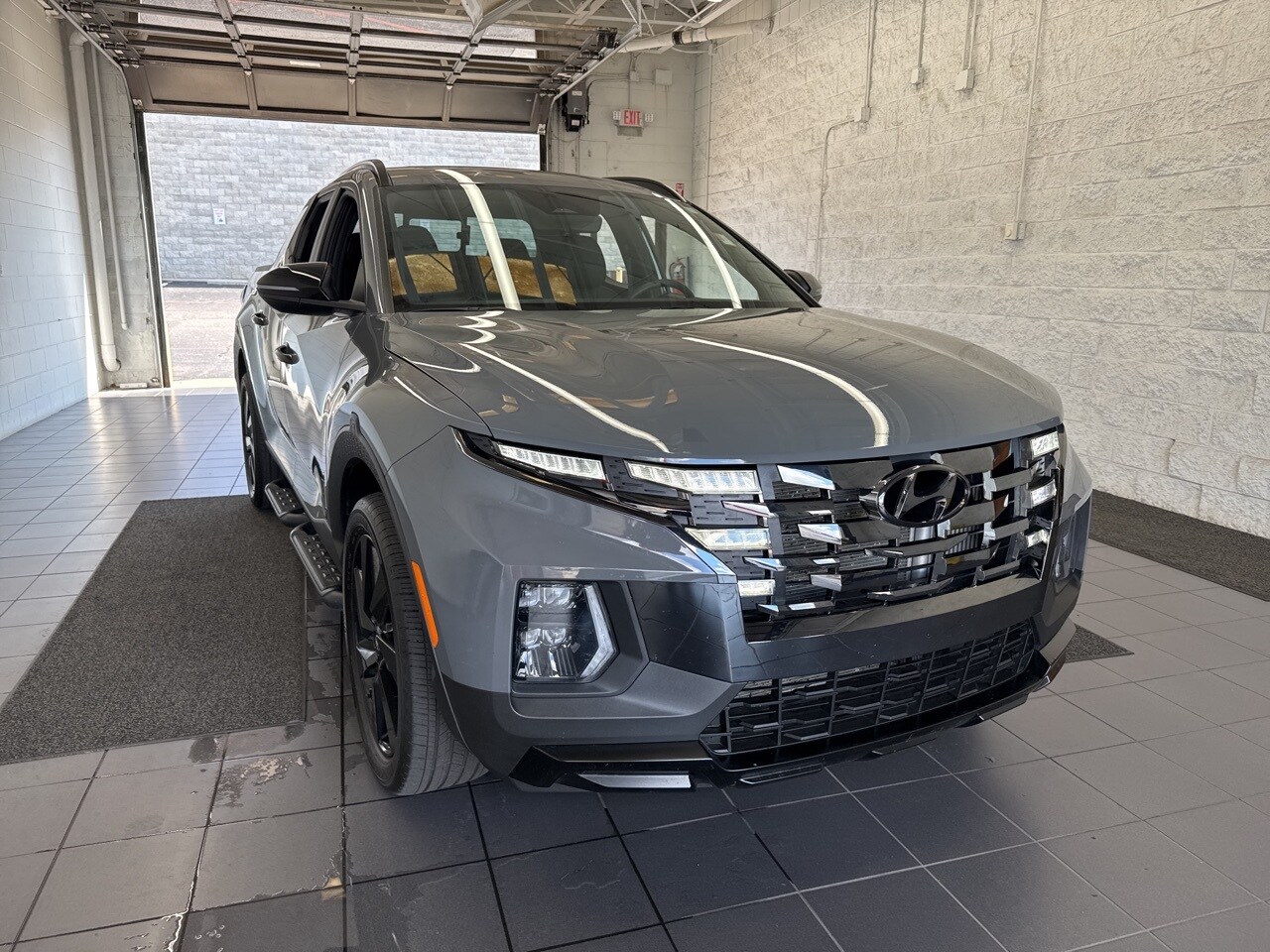 2024 Hyundai Santa Cruz SEL Activity Night photo 2