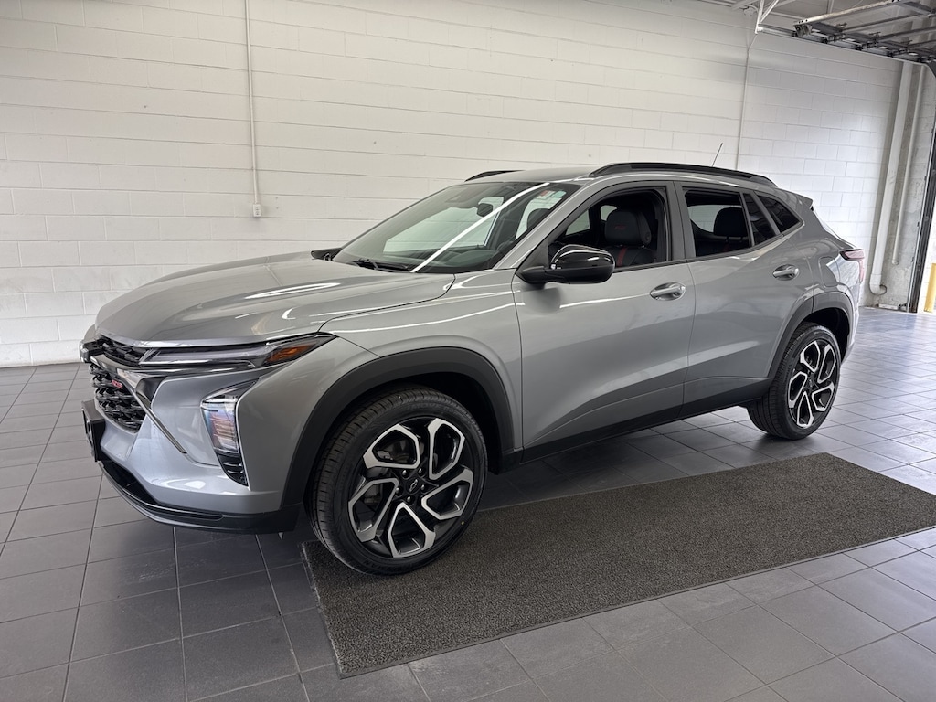 Used 2024 Chevrolet Trax 2RS SUV