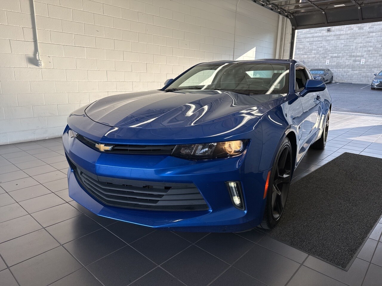 2016 Chevrolet Camaro 2LT photo 3