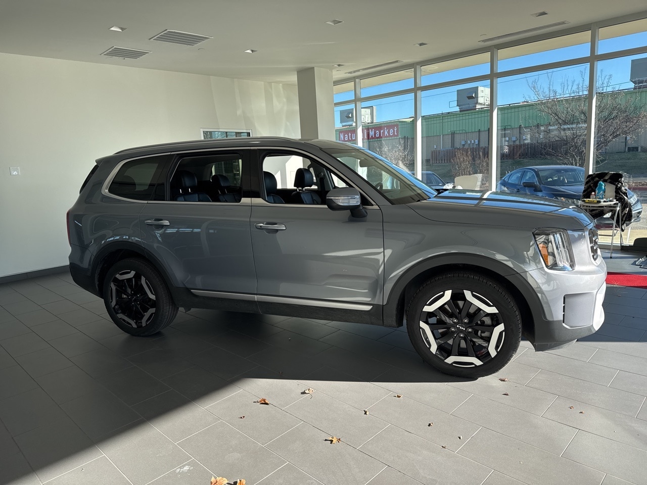 2025 Kia Telluride S's photo