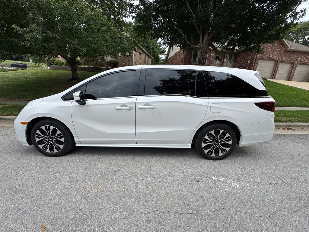 Used 2025 Honda Odyssey Elite Minivan/Van