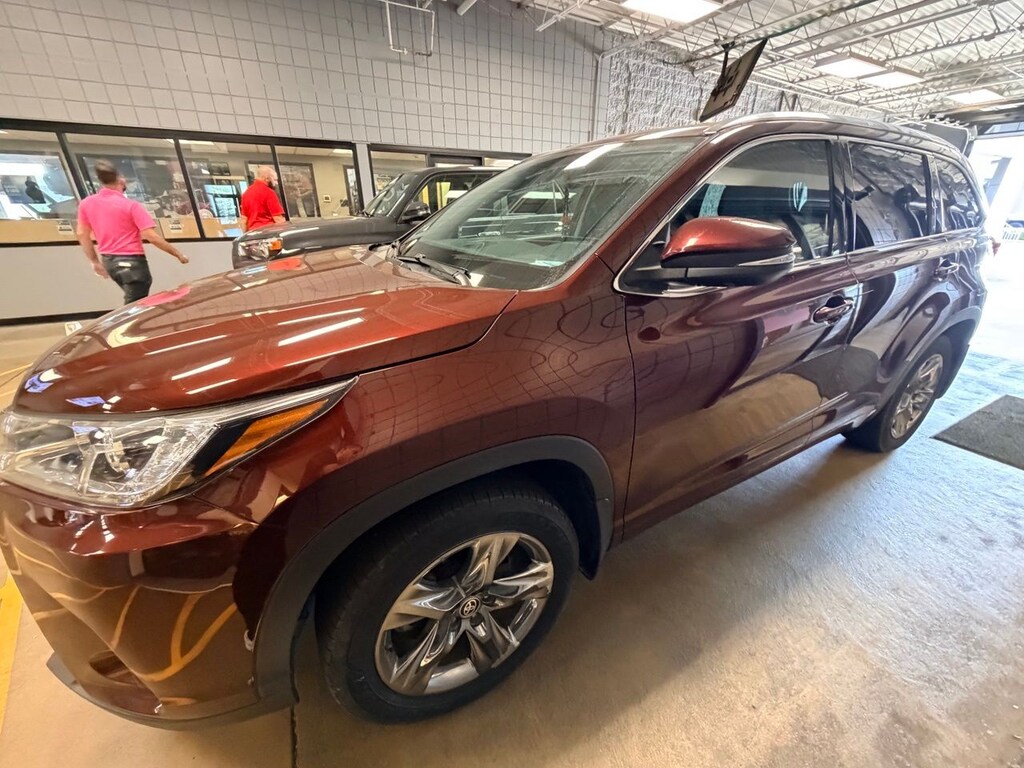 Used 2019 Toyota Highlander Limited Platinum SUV