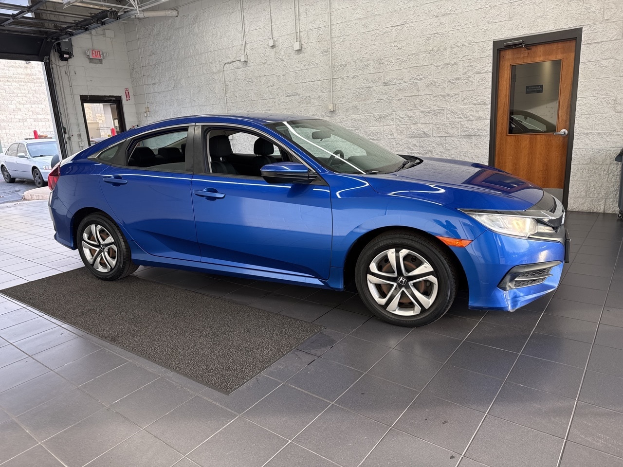 2017 Honda Civic LX's photo