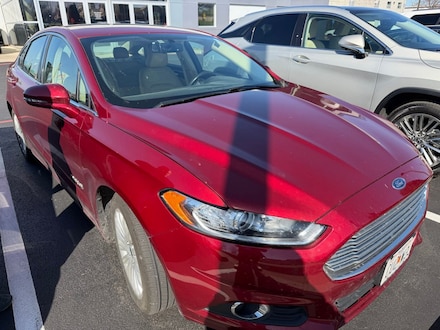 2016 Ford Fusion Hybrid SE Sedan