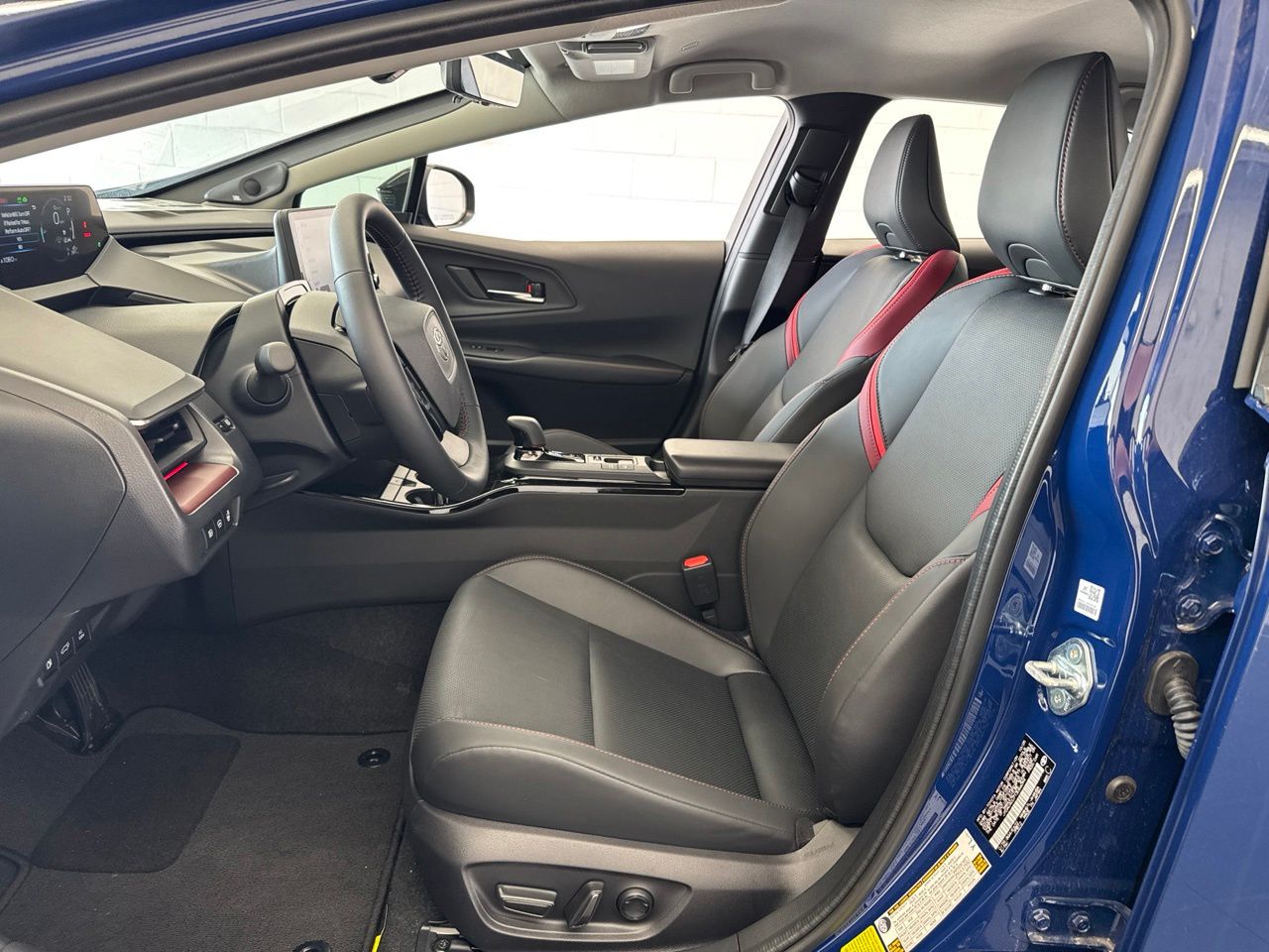 2026 Toyota Prius Plug-in Hybrid XSE Premium - Photo 14