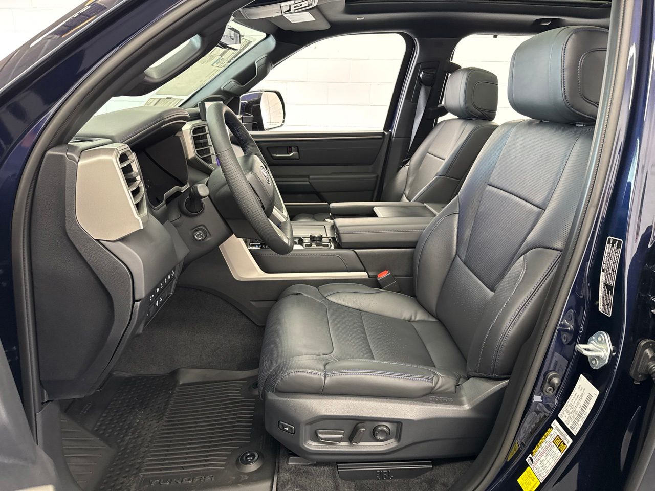 2026 Toyota Tundra Platinum - Photo 14