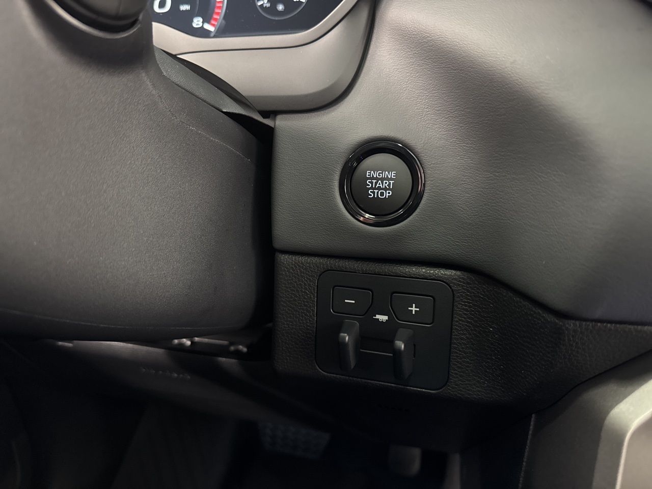 2026 Toyota Tundra Platinum - Photo 25