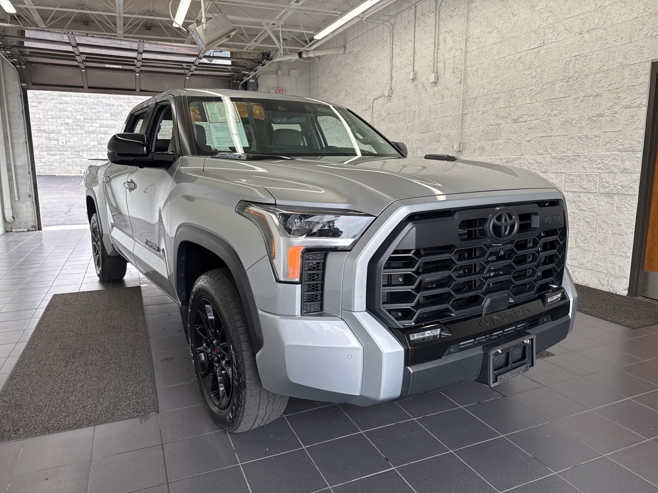 Used 2024 Toyota Tundra Limited with VIN 5TFWC5DB7RX074448 for sale in Springfield, MO
