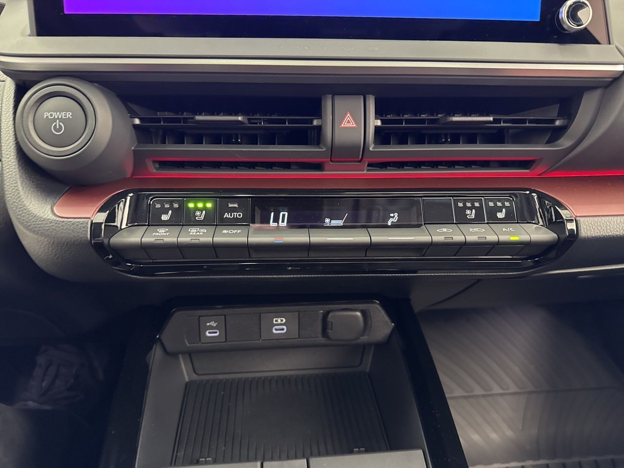 2026 Toyota Prius Plug-in Hybrid XSE Premium - Photo 29