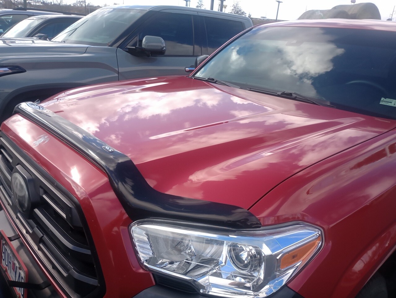 2019 Toyota Tacoma SR photo 3