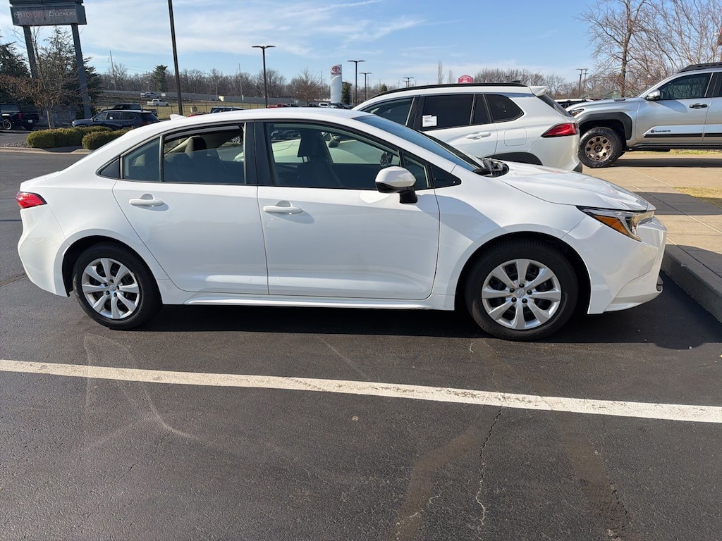 Used 2025 Toyota Corolla Hybrid LE Sedan
