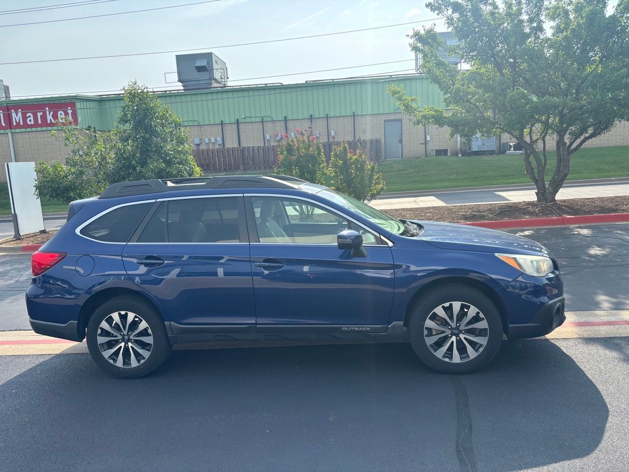 Used 2015 Subaru Outback Limited with VIN 4S4BSANCXF3248402 for sale in Springfield, MO