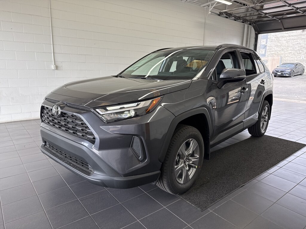 New 2025 Toyota RAV4 Hybrid XLE SUV