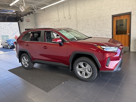 2025 Toyota RAV4 XLE SUV