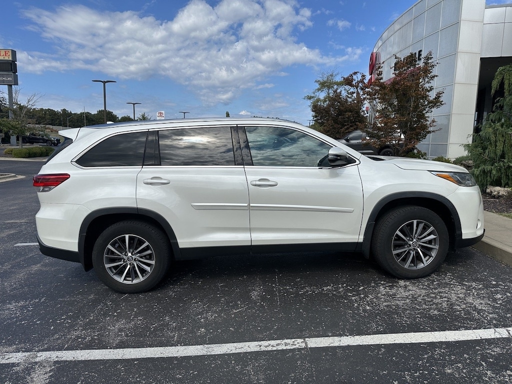 Used 2019 Toyota Highlander XLE SUV