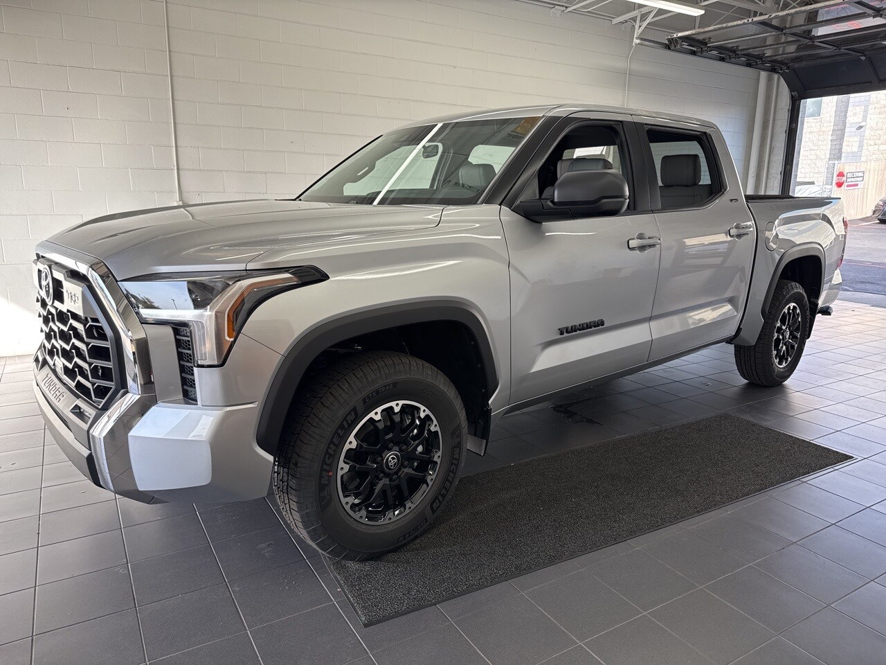 2026 Toyota Tundra SR5 photo 4