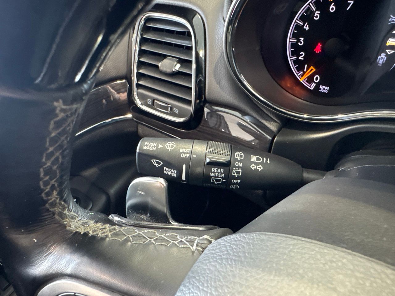 2021 Jeep Grand Cherokee Overland - Photo 23