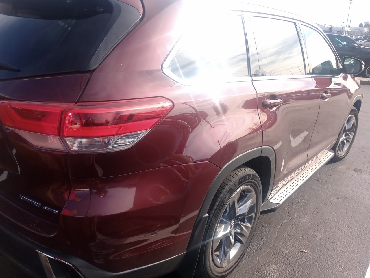 2018 Toyota Highlander Limited photo 2