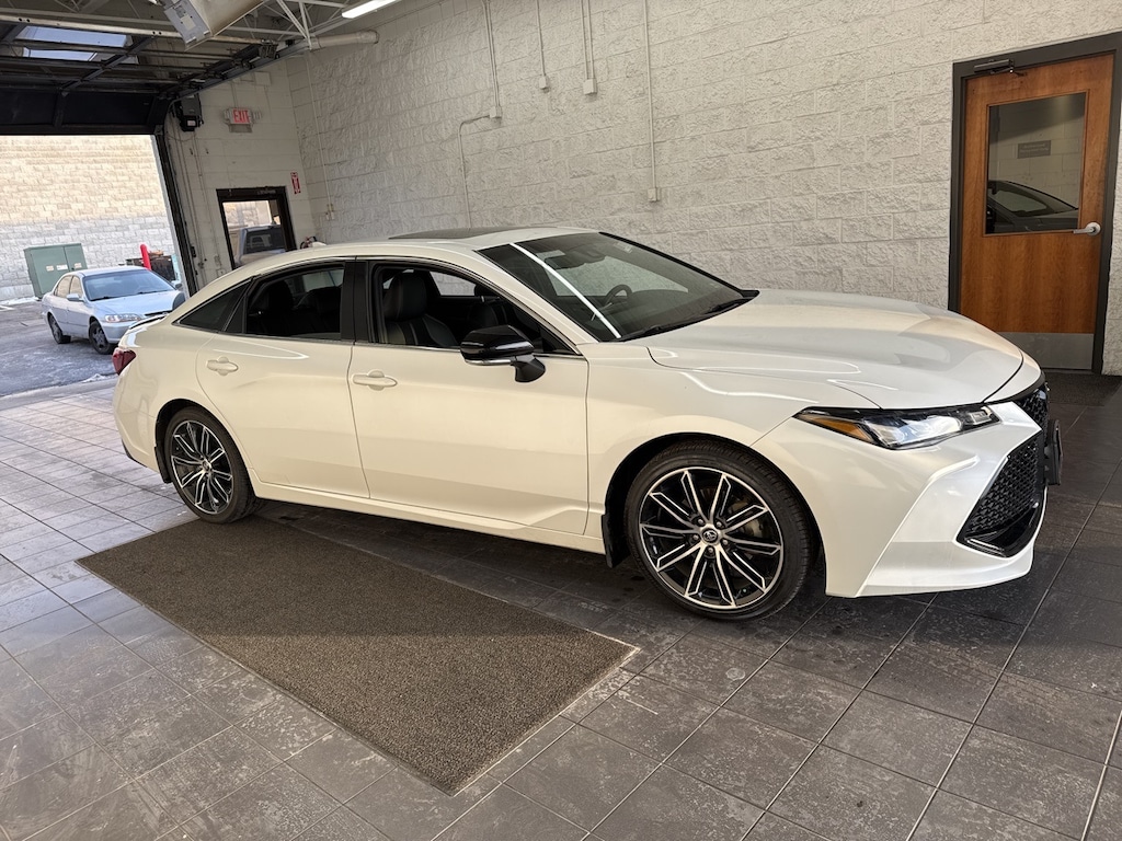 Certified 2020 Toyota Avalon XSE Sedan