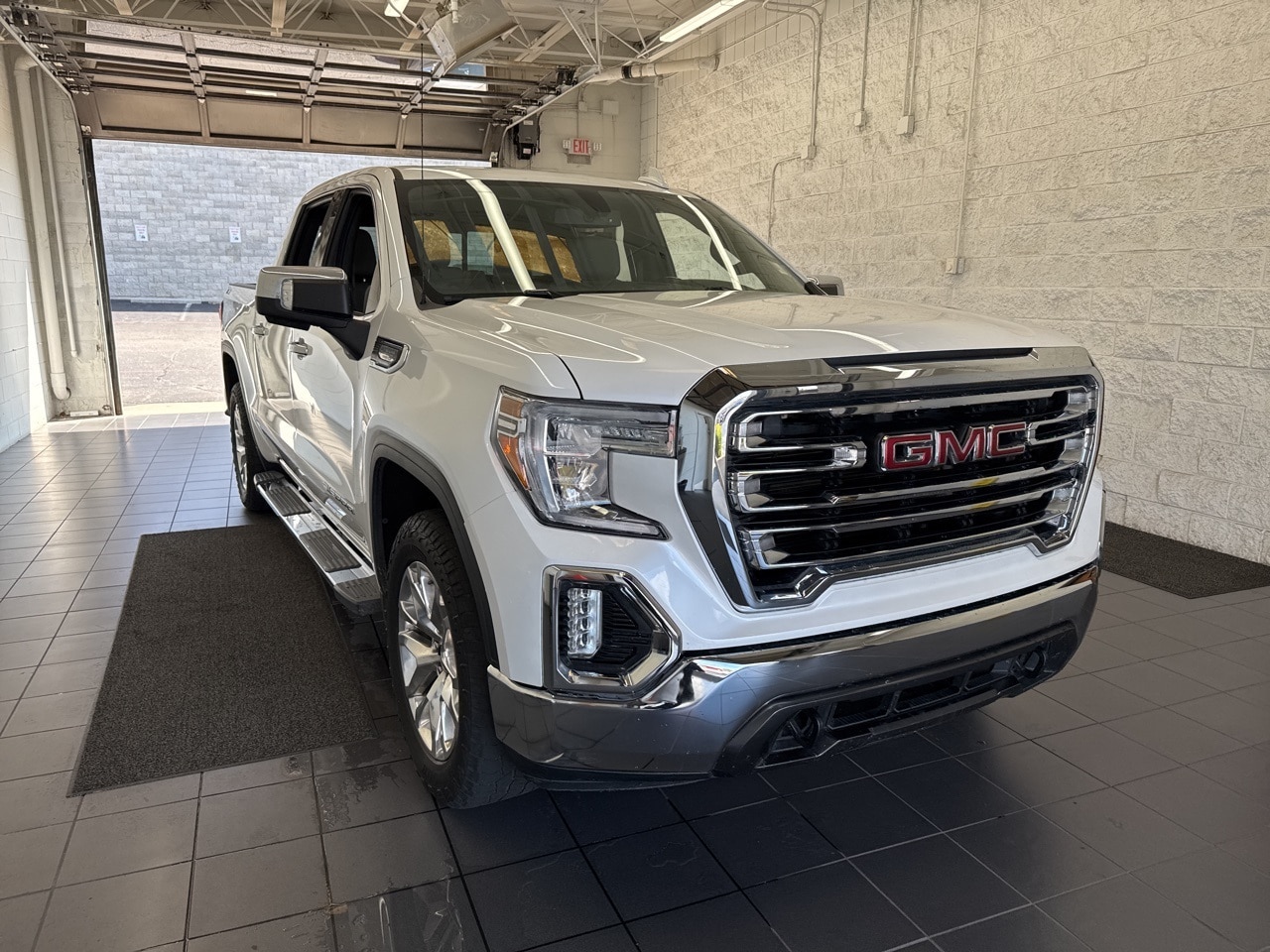 2021 Gmc Sierra 1500 SLT photo 2