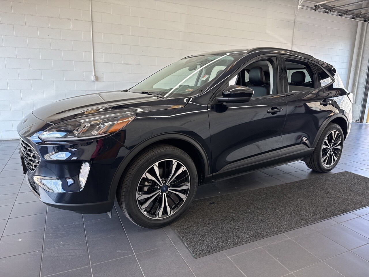 2021 Ford Escape SEL photo 4