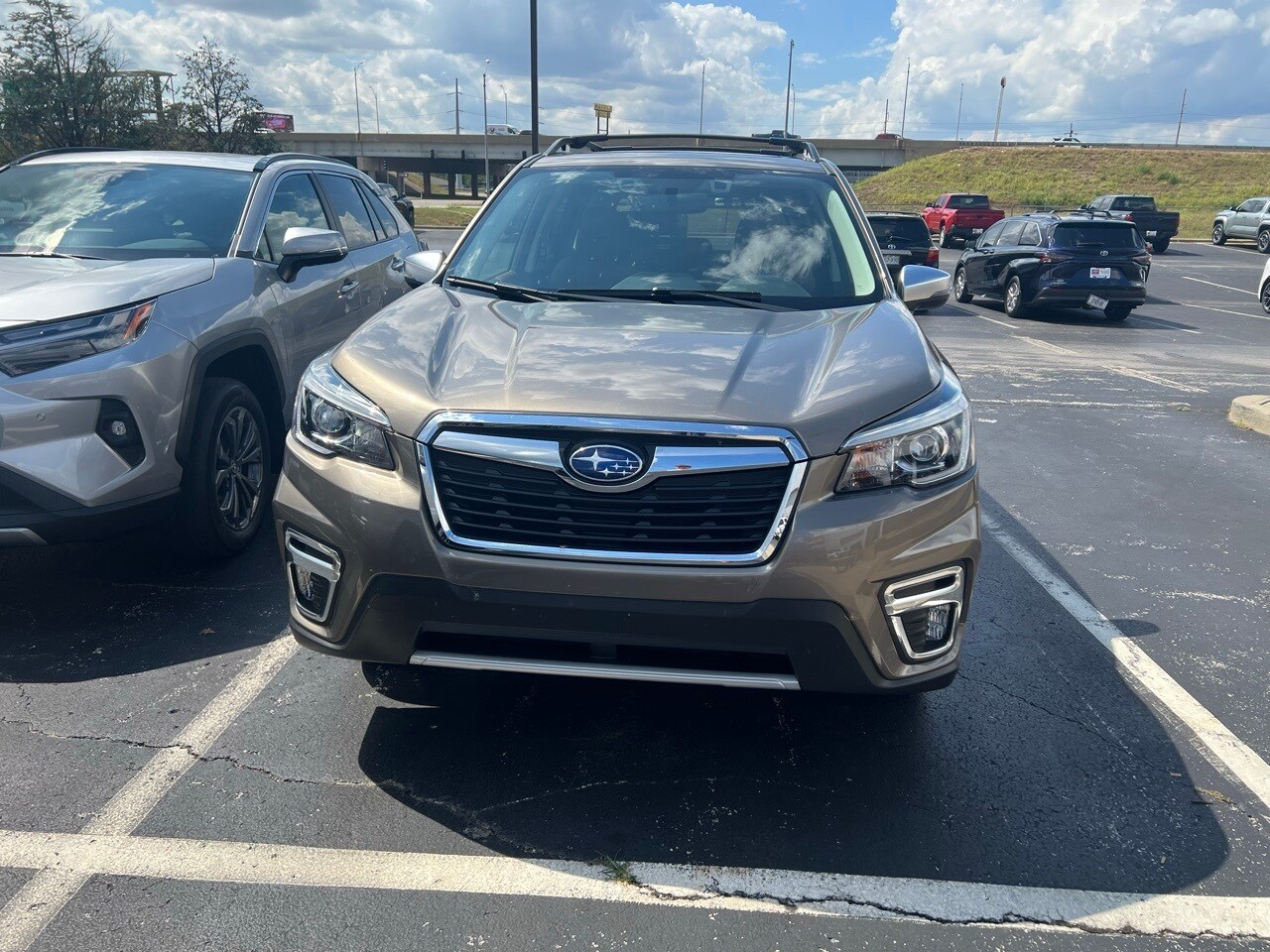 2019 Subaru Forester Touring photo 2