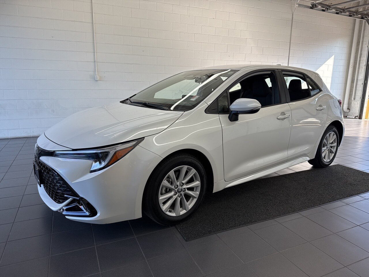 2024 Toyota Corolla SE photo 4