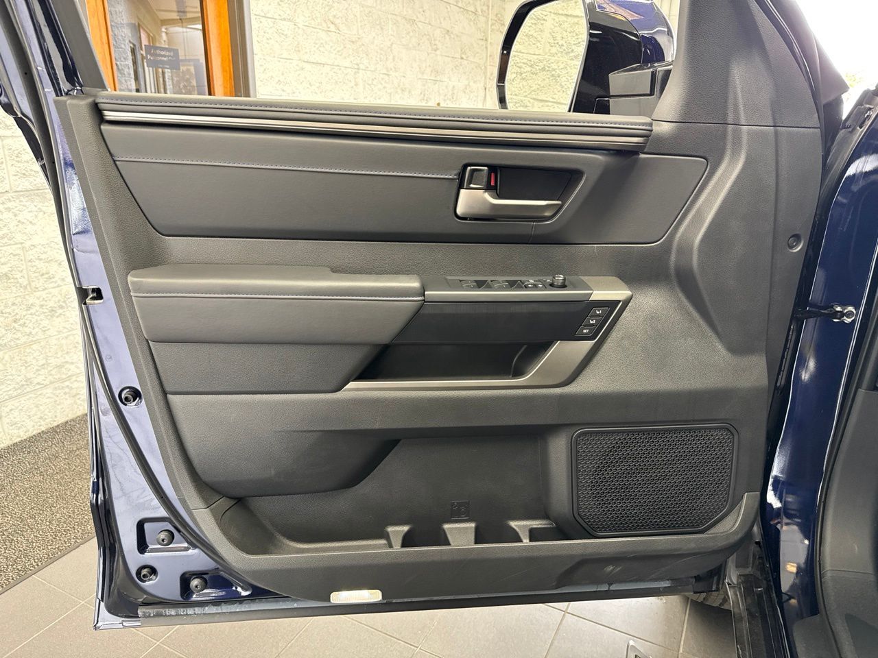 2026 Toyota Tundra Platinum - Photo 38