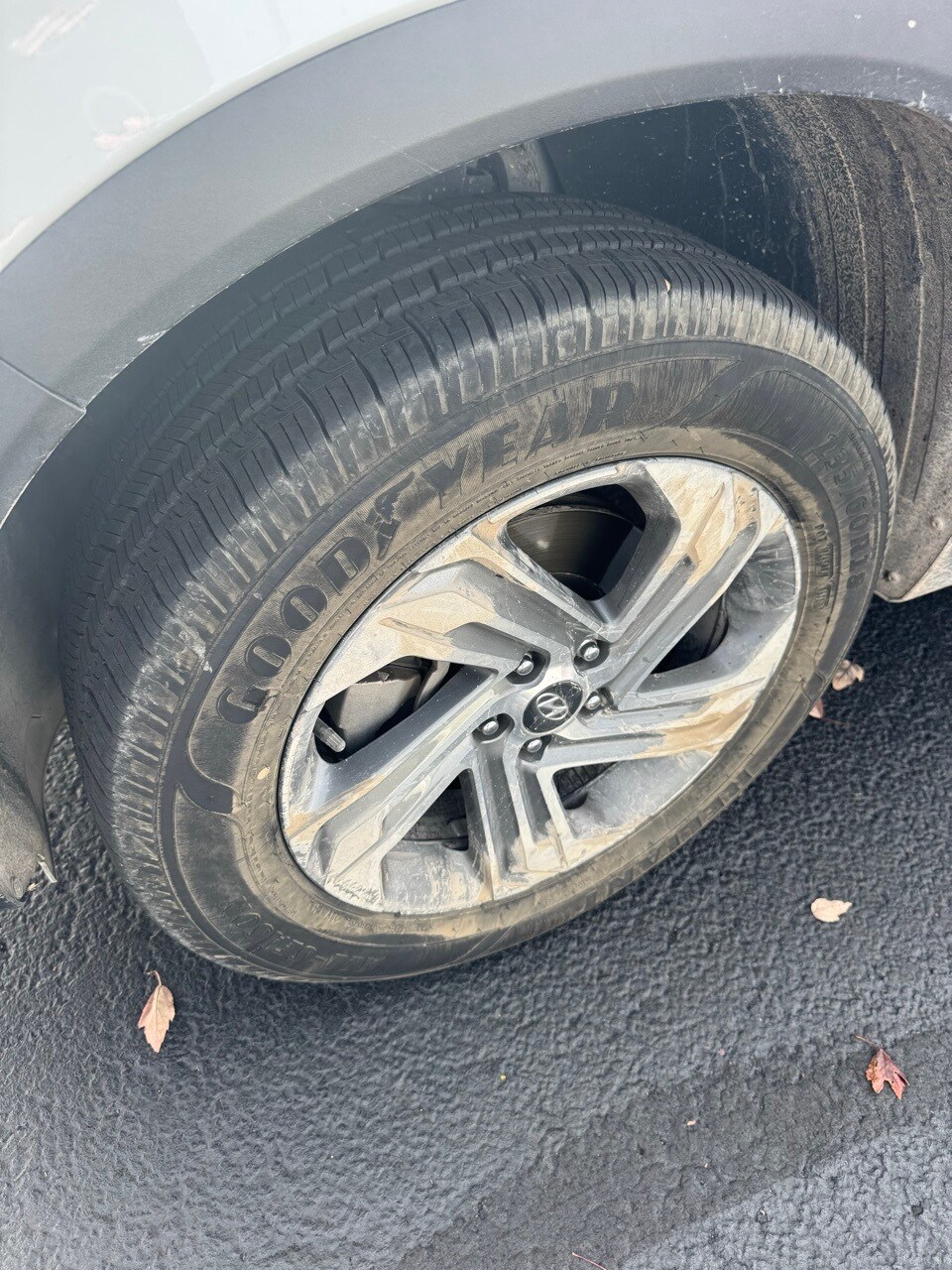 2021 Hyundai Santa Fe SE photo 2