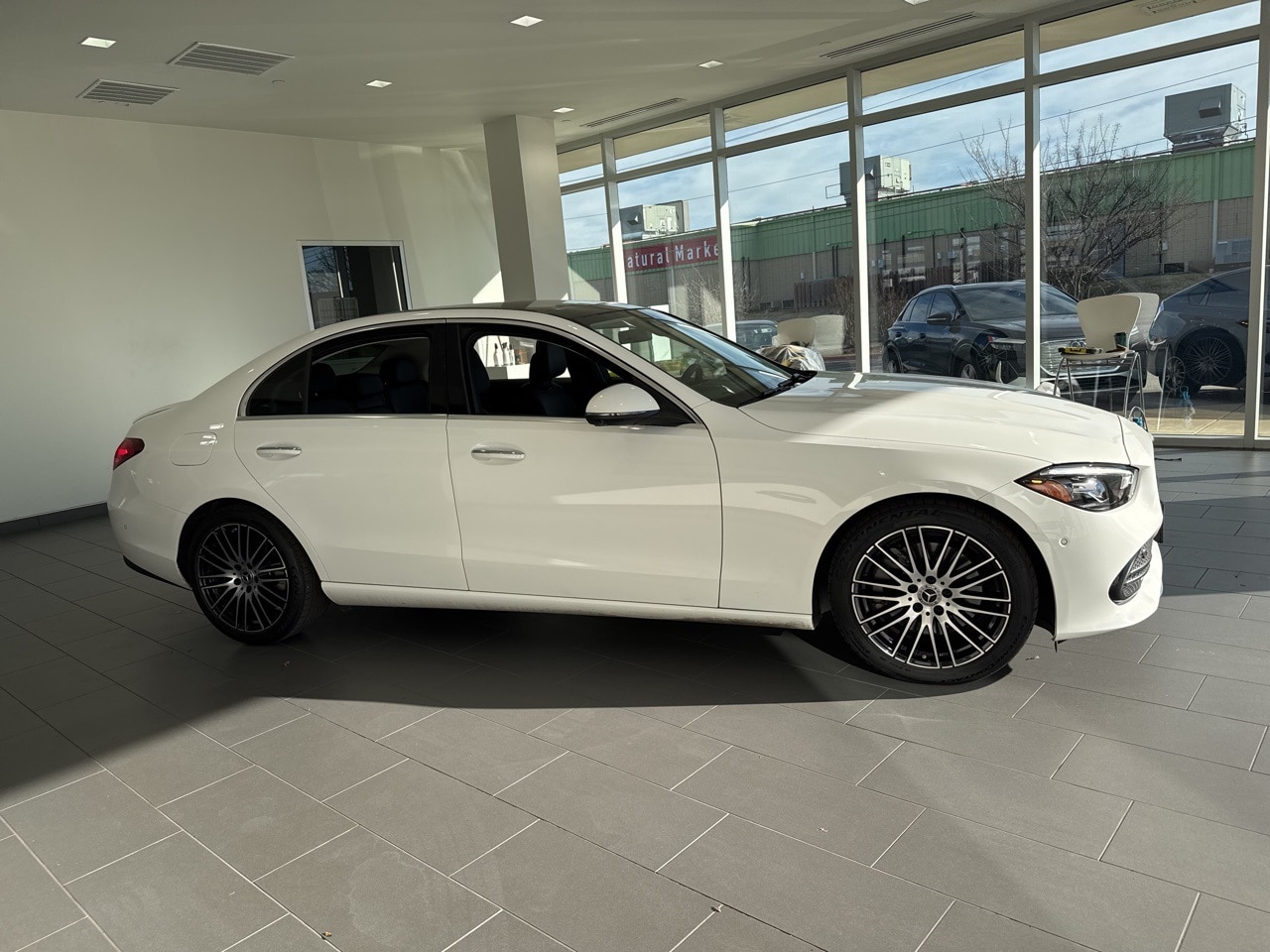 2023 Mercedes-Benz C-Class Se's photo