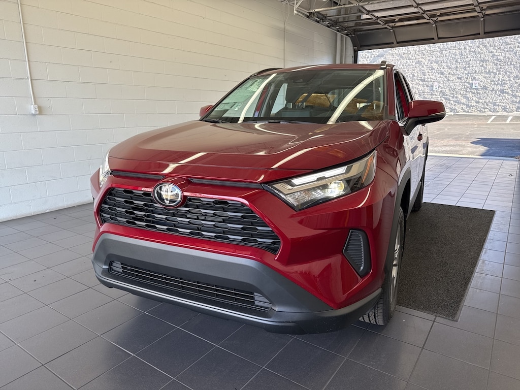 New 2025 Toyota RAV4 XLE SUV