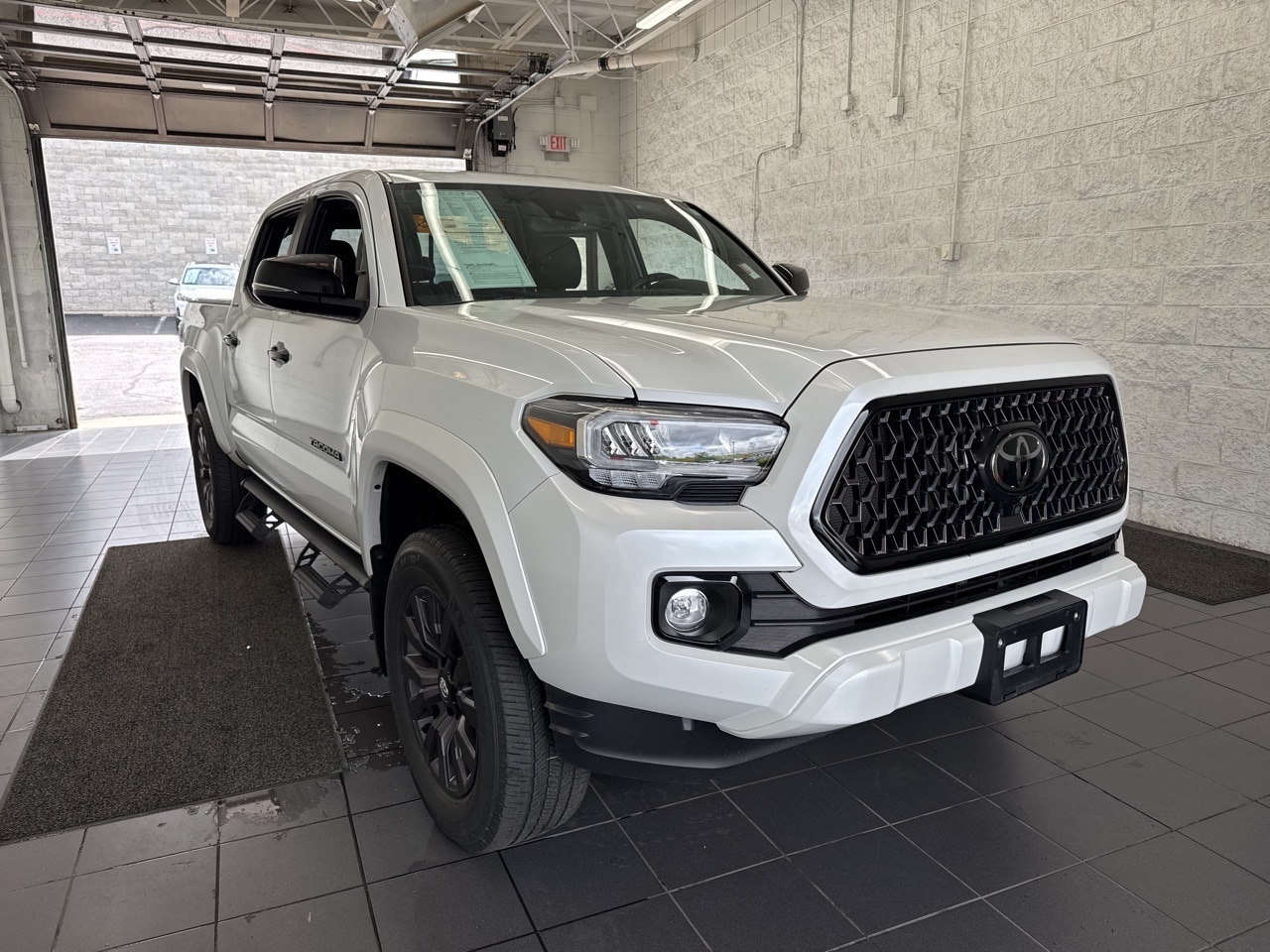 Used 2023 Toyota Tacoma Limited with VIN 3TYGZ5AN9PT149093 for sale in Springfield, MO