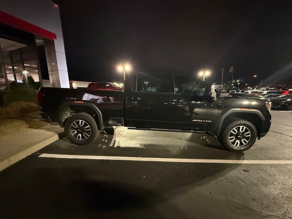 Used 2022 GMC Sierra 2500HD AT4 Truck