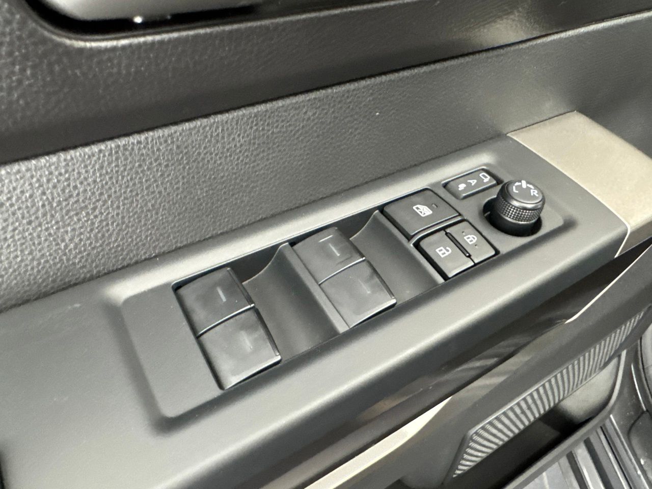 2026 Toyota Tundra SR5 - Photo 34