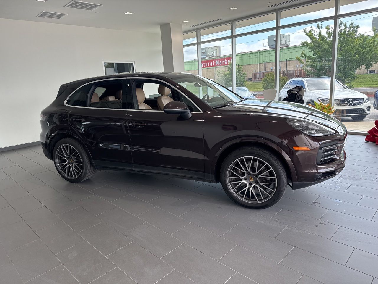 2022 Porsche Cayenne's photo
