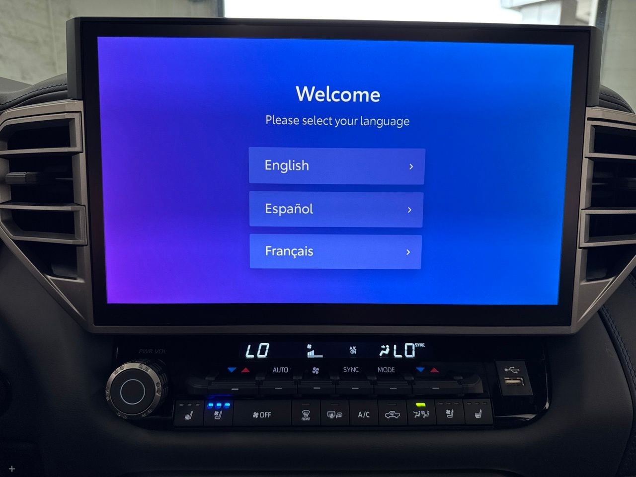2026 Toyota Tundra Platinum - Photo 25