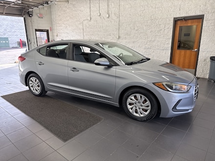 2017 Hyundai Elantra SE Sedan