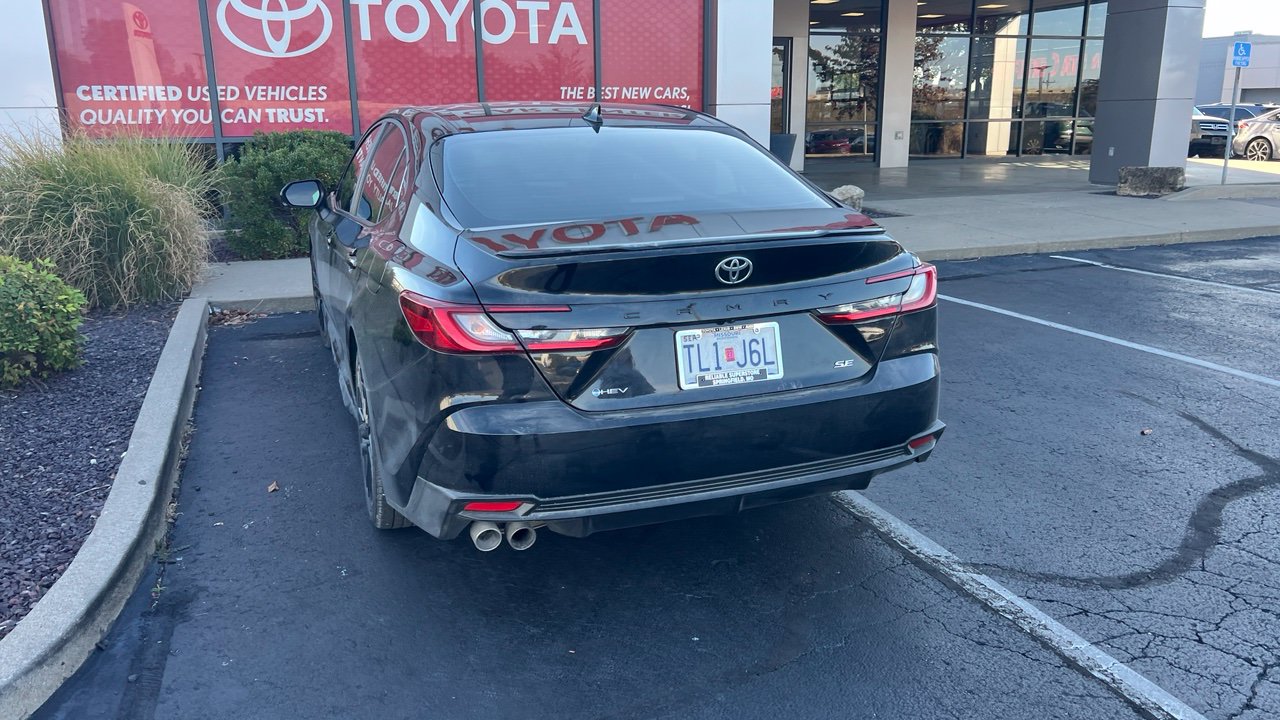 Used 2025 Toyota Camry SE Sedan