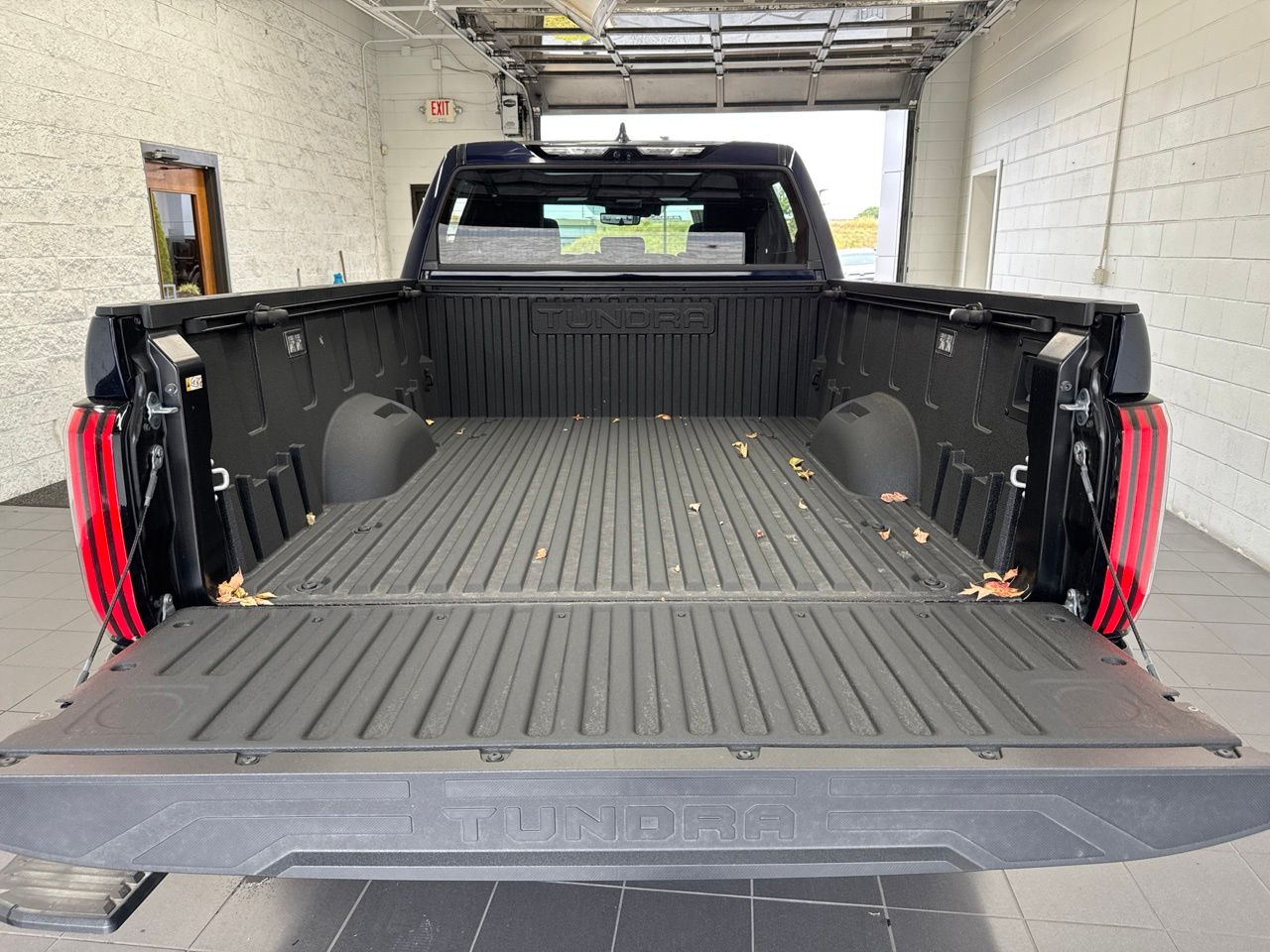 2026 Toyota Tundra Platinum - Photo 10