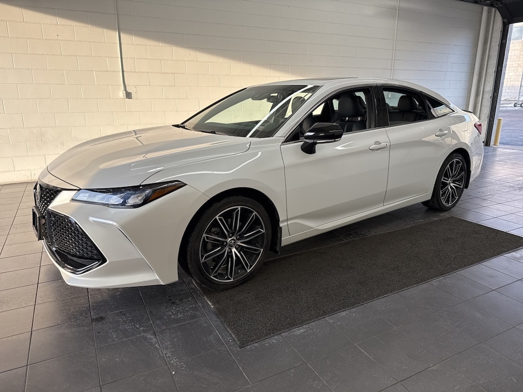 Certified 2020 Toyota Avalon XSE Sedan