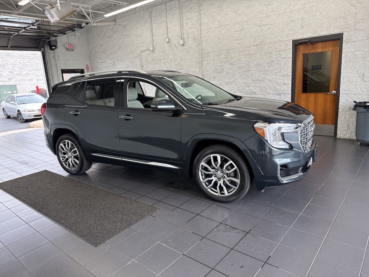 2022 GMC Terrain Denali AWD's photo