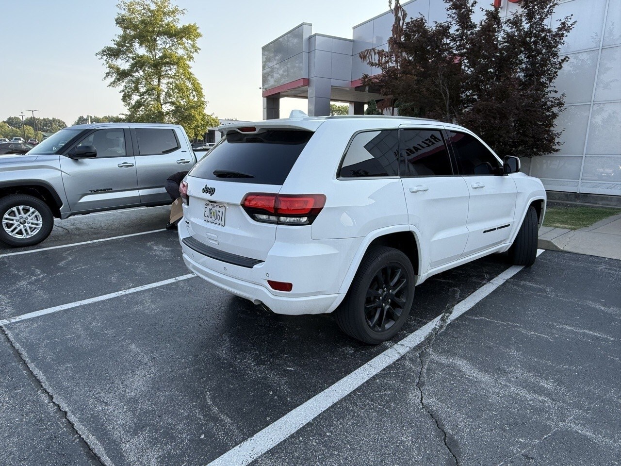 2022 Jeep Cherokee Laredo X photo 3
