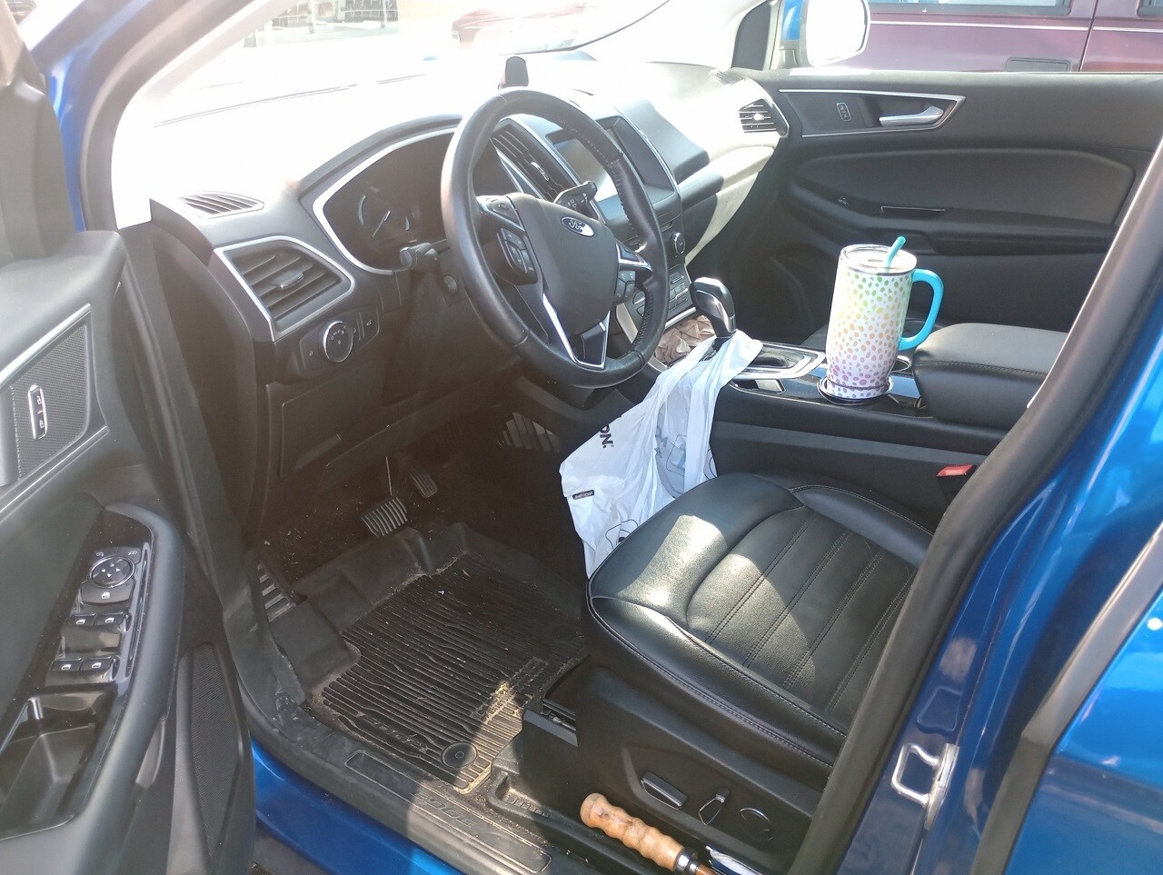 2018 Ford Edge SEL photo 3