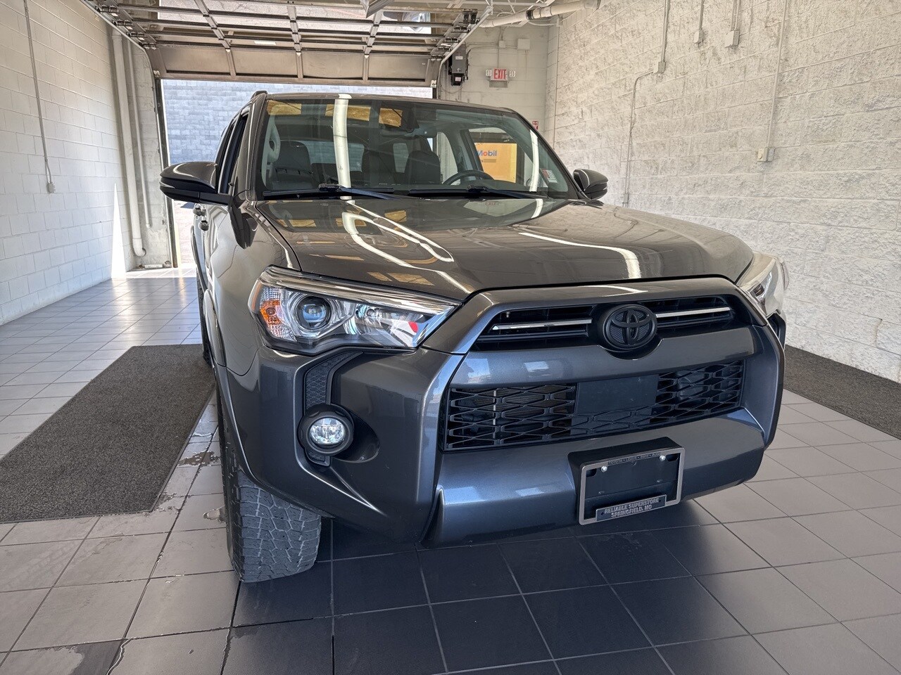2022 Toyota 4Runner SR5 Premium photo 2