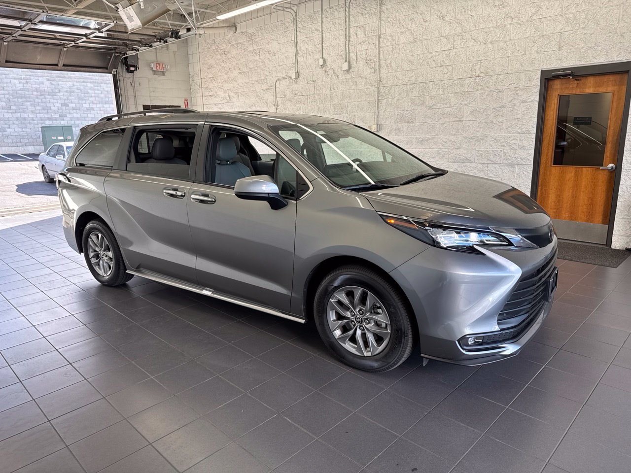 2026 Toyota Sienna XLE