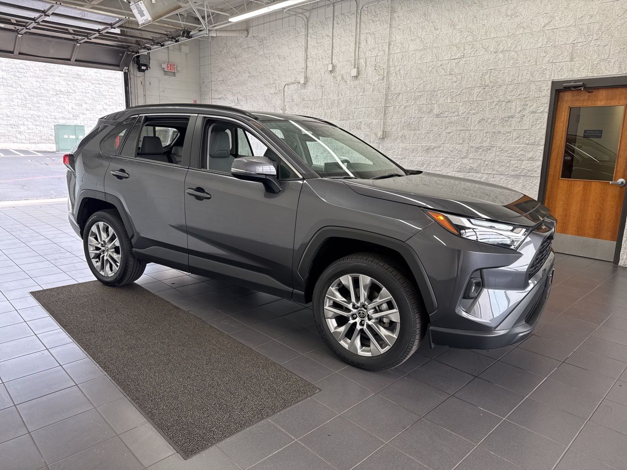 2025 Toyota RAV4 XLE Premium AWD