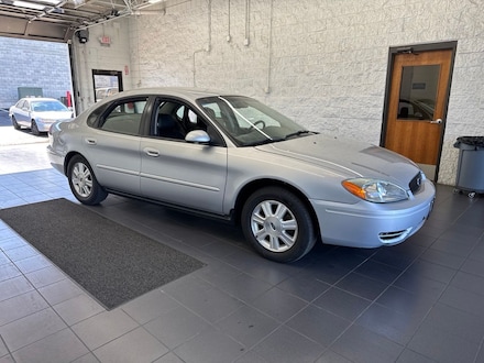 2007 Ford Taurus SEL Sedan